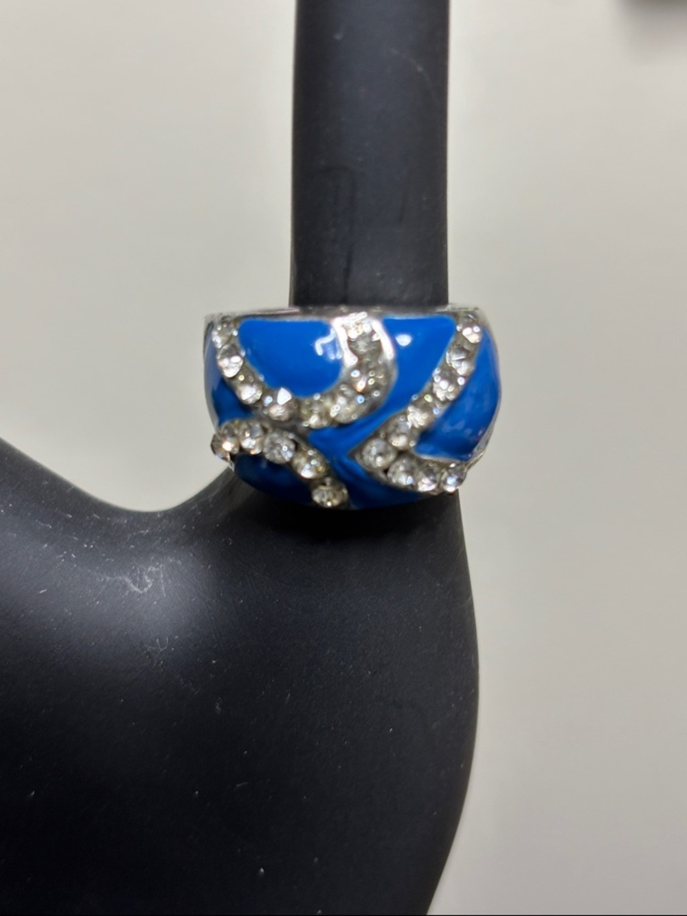 Fashion Blue Enamel Rhinestone Dome Silver Tone Ring Size 5 1/2